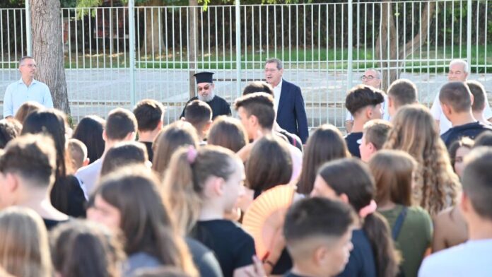 Κ. Πελετίδης: «Αντιμετωπίστε τις προκλήσεις με δύναμη τη γνώση και το διάβασμα»
