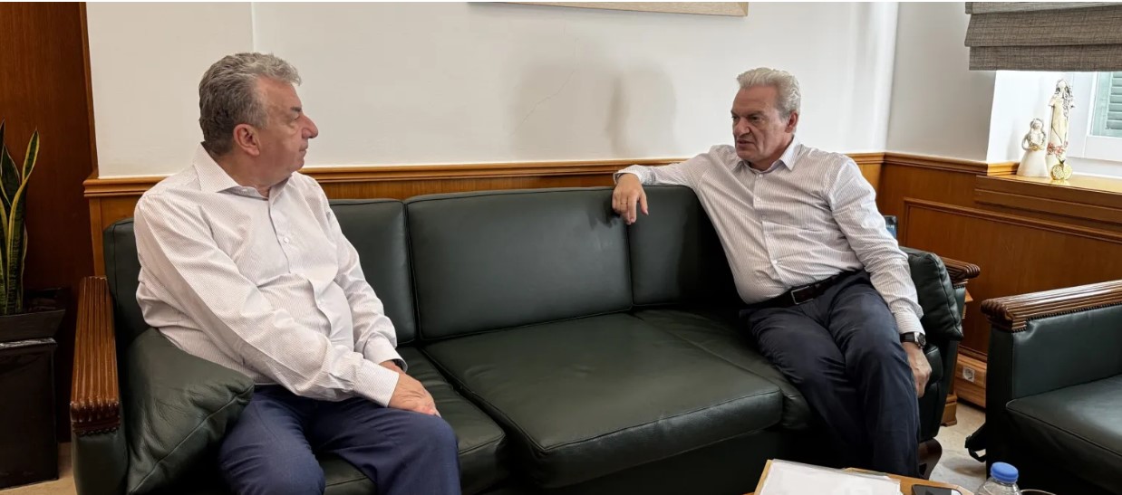 Εργασιακή σύσκεψη Αρναουτάκη – Καλοκαιρινού για υποδομές και ανάπτυξη στο Ηράκλειο