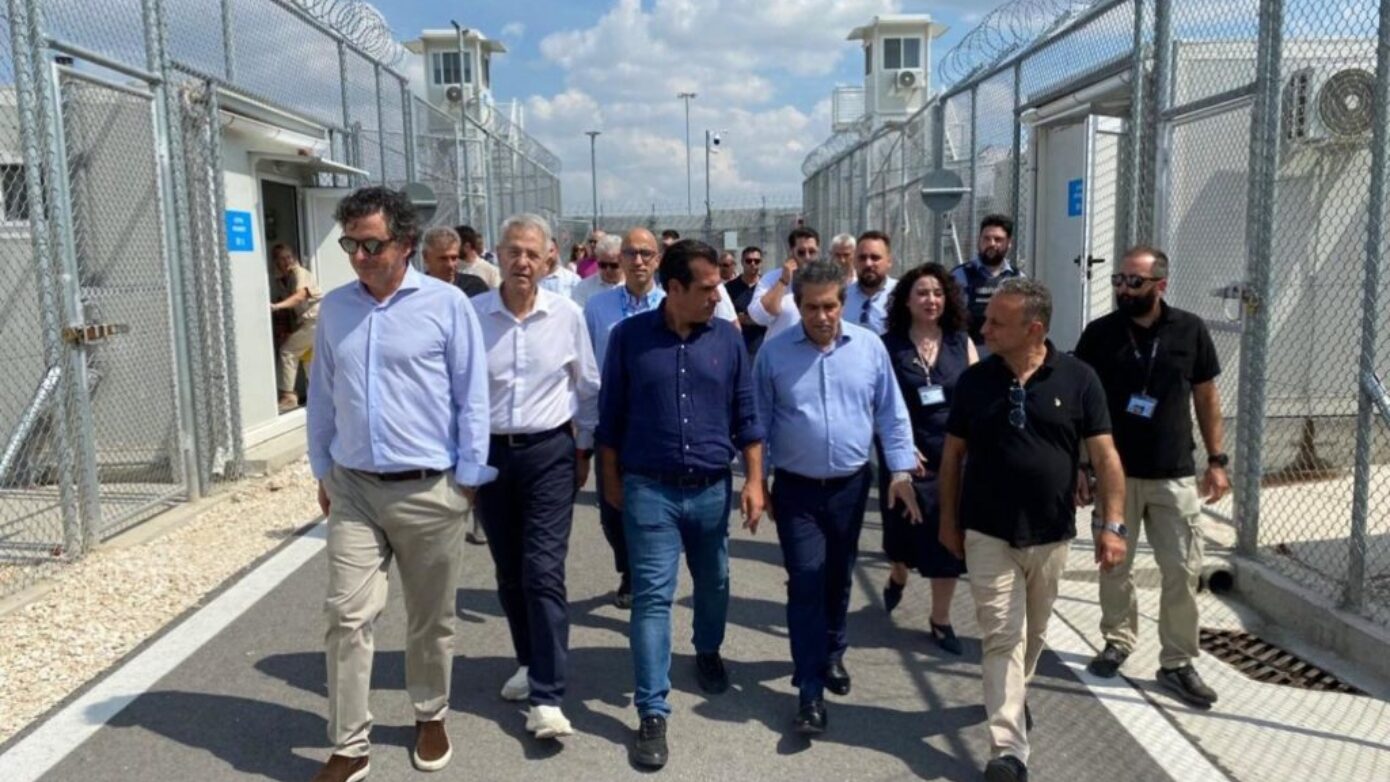 Περιοδεία Πλεύρη σε δομές Βόρειας Ελλάδας: «Χωρίς δικαίωμα ασύλου κανείς δεν θα μένει στη χώρα – Οι τοπικές κοινωνίες δεν θα επιβαρύνονται»
