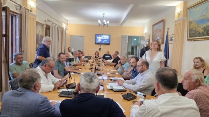 Ο Γ. Χατζημάρκος στο Δ.Σ. Καλύμνου – Έγκριση για φωτισμό του οδικού δικτύου