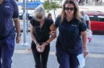 «Ούτε έτρεχα, ούτε ήμουν μεθυσμένη – Σε σοκ η 45χρονη οδηγός της Porsche μετά την αποφυλάκιση»