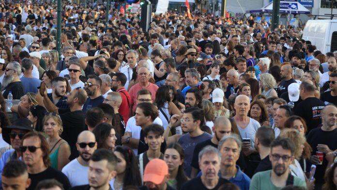 Κυκλοφοριακές αλλαγές στην πλατεία Συντάγματος εξαιτίας διαμαρτυρίας για τα Τέμπη