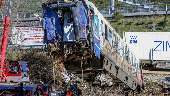 «Αποκλείεται το λάθος», δηλώνει δικηγόρος των οικογενειών του δυστυχήματος στα Τέμπη – Η ταυτοποίηση των σορών έγινε με DNA