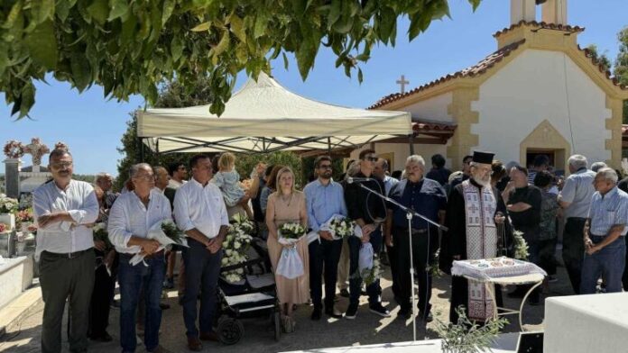 Δ.Χανίων: Με συγκίνηση το ετήσιο μνημόσυνο του Μ. Θεοδωράκη