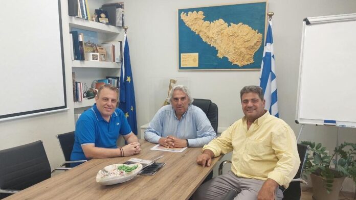 Σύμπραξη και αναθέρμανση δεσμών της Τήνου με τη Μεγαλόνησο Κύπρο