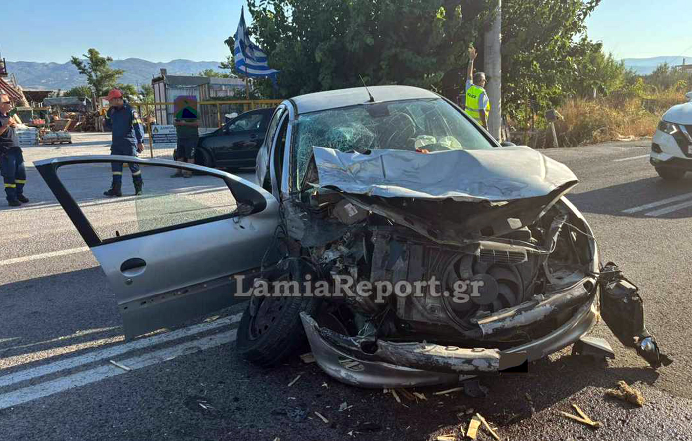 Θανατηφόρο τροχαίο στη Φθιώτιδα – Αυτοκίνητο συγκρούστηκε με νταλίκα