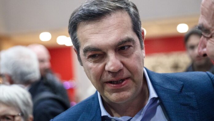 Τσίπρας: «Στη χώρα μας σήμερα δοκιμάζονται η δημοκρατία και η δικαιοσύνη»