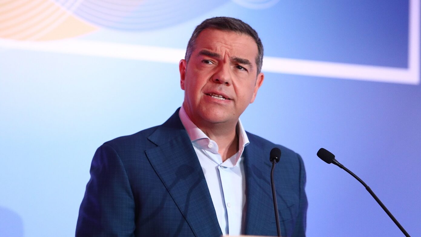 Η απάντηση Τσίπρα στις δηλώσεις Μητσοτάκη: «Κύριος στόχος η εκλογική πελατεία και η ψηφοθηρία»