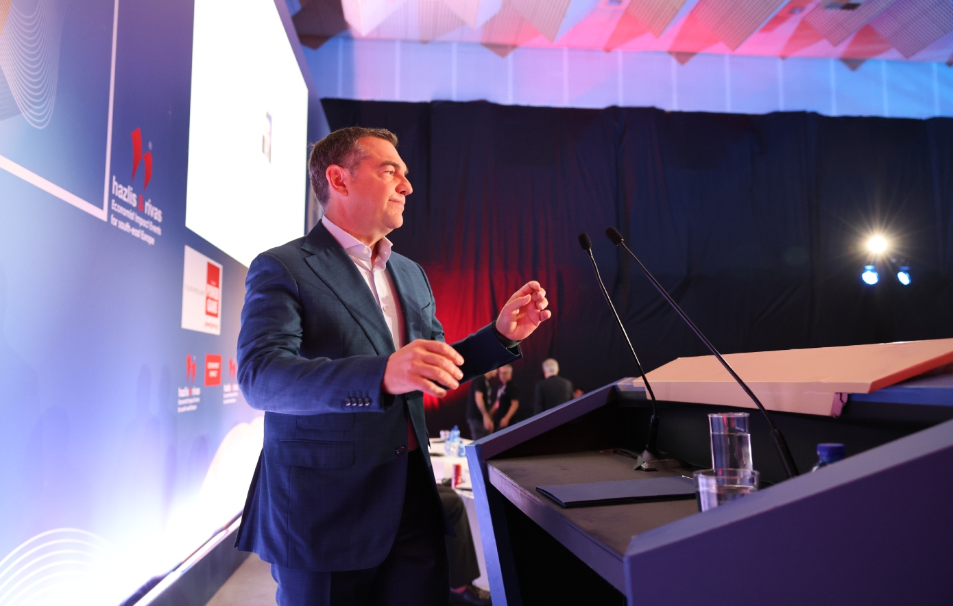 Αλέξης Τσίπρας στο συνέδριο του Economist: Καμία εξαγγελία ή παροχή δεν θα αλλάξει τη συνολική εικόνα – Δείτε ζωντανά