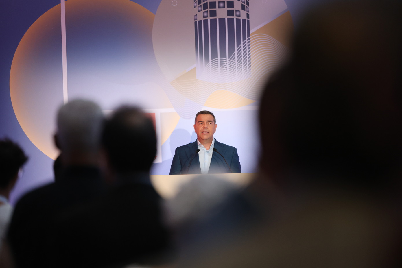 Γιατί ο Αλέξης Τσίπρας απέφυγε έναν καθαρά καταγγελτικό τόνο στη Θεσσαλονίκη