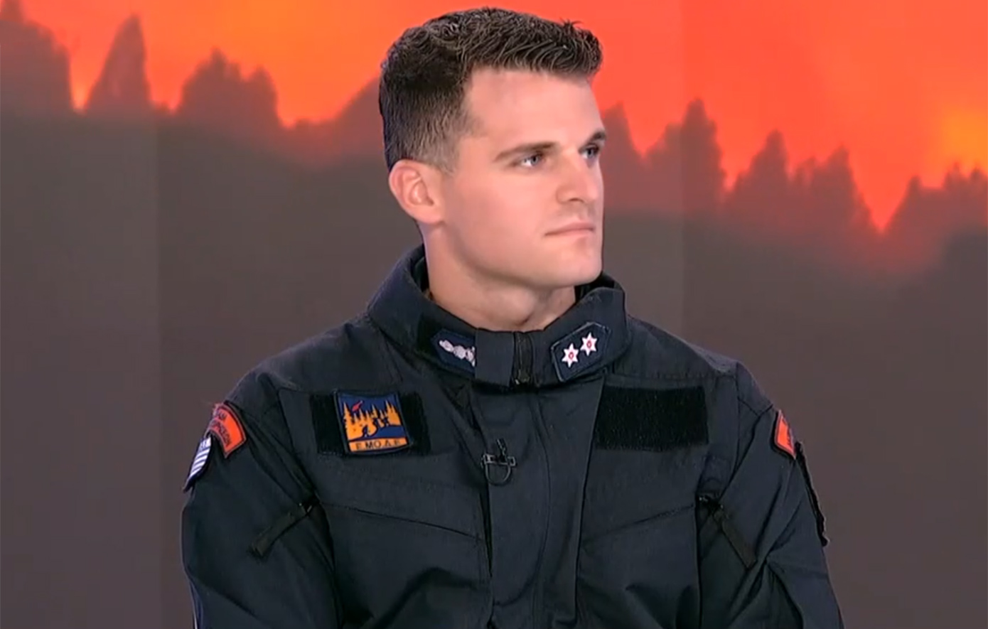 Ο Έλληνας πυροσβέστης που ευχαρίστησε η Φον ντερ Λάιεν αποκαλύπτει τις προκλήσεις της αποστολής στην Ισπανία