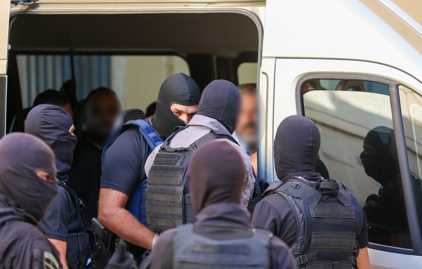 «Μαφία της Κρήτης»: 31 άτομα στη φυλακή μετά από διήμερες απολογίες – Την Τρίτη στον ανακριτή τα δύο αδέλφια