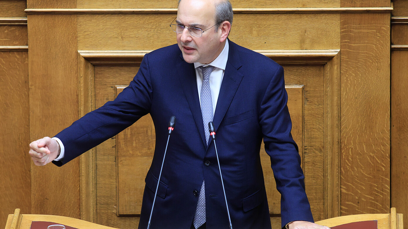 Χατζηδάκης: Όταν το Bloomberg αναφέρει σημαντική μείωση της φοροδιαφυγής, είναι απλώς Τετάρτη