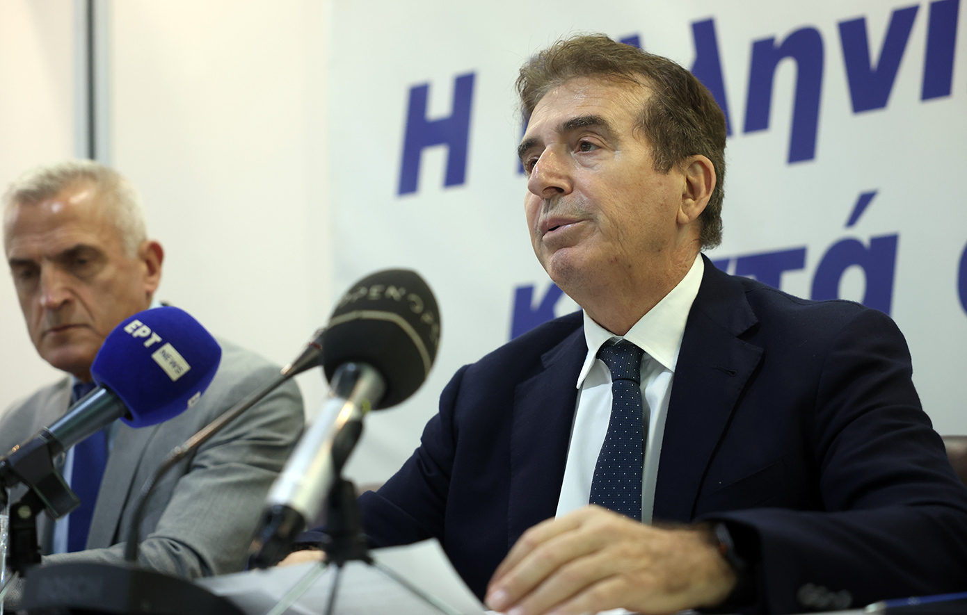 Χρυσοχοΐδης μηνύει τον «κοντό» μαστροπό – «Ο υπουργός Προστασίας του Πολίτη είναι φίλος μου», ισχυριζόταν