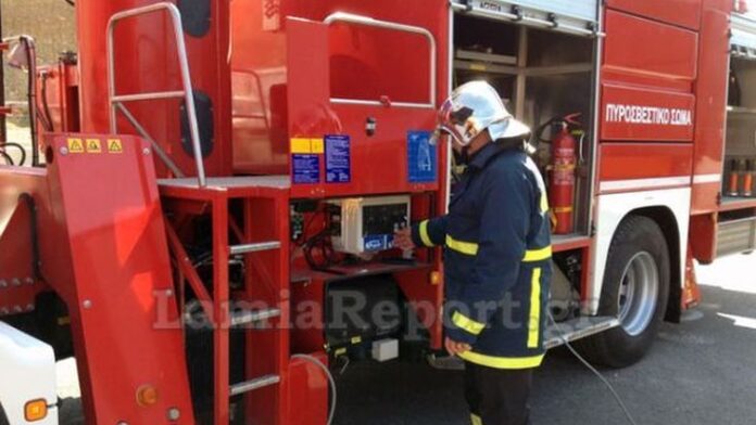 Πυρκαγιά στον Καρέα: Επαναλειτουργεί η δεξιά λωρίδα στην Αλίμου – Κατεχάκη προς Ηλιούπολη