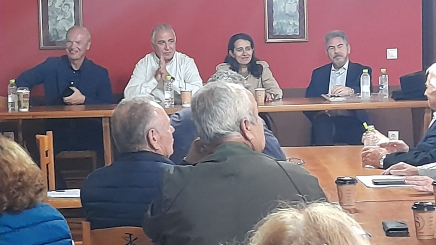 Συνάντηση του Δημάρχου Αιγιαλείας με τους κατοίκους της Αιγείρας