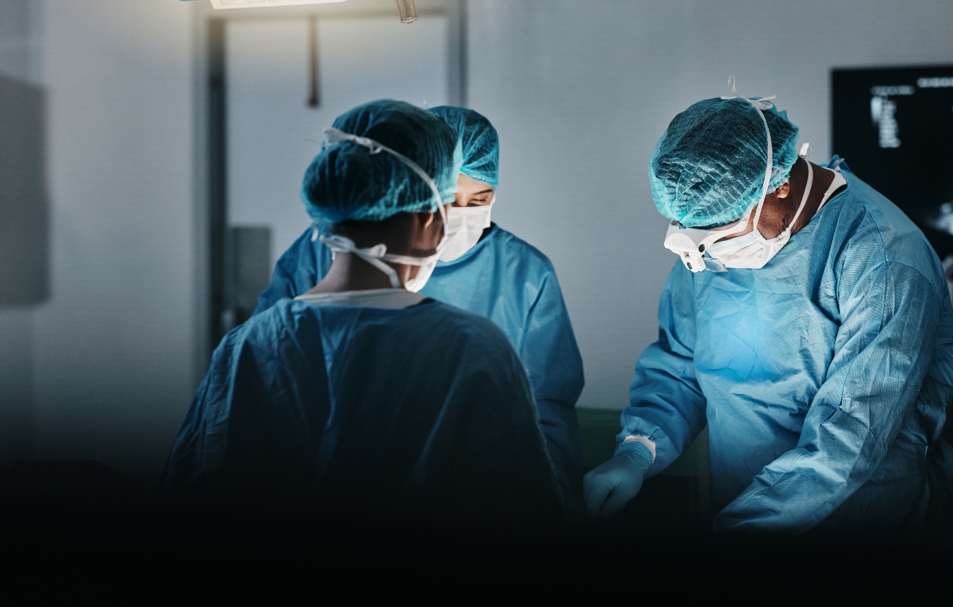 «Το σπίτι μου κινδυνεύει να κλείσει, έχω χάσει και τον πατέρα μου», λέει η κόρη της 70χρονης που δέχθηκε επίθεση από άστεγο στη Γλυφάδα