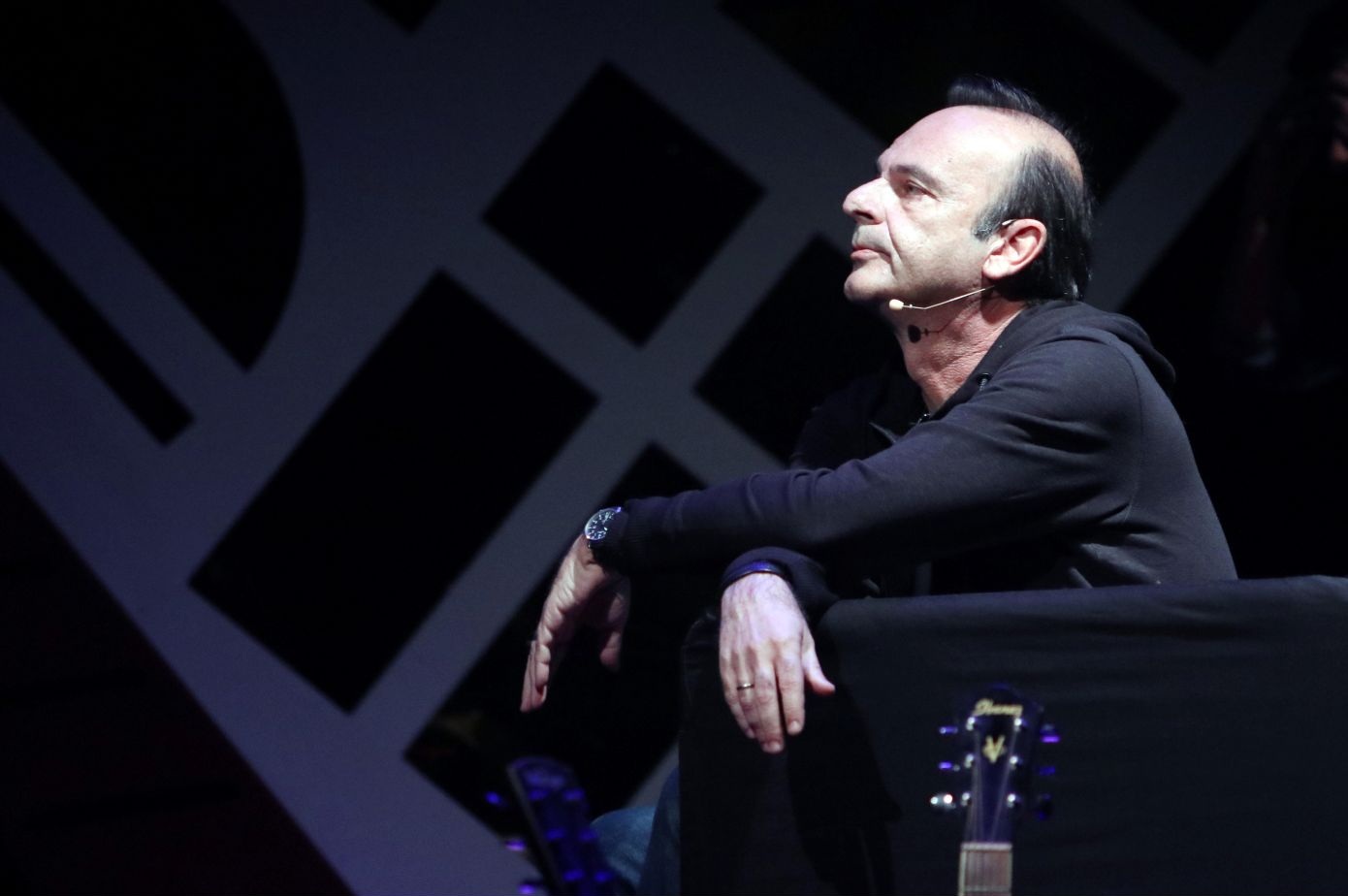 Ο Οδυσσέας Ιωάννου επικρίνει την Αριστερά: Απουσιάσατε από την κηδεία του Σαββόπουλου, απουσιάζετε από τις ζωές σας