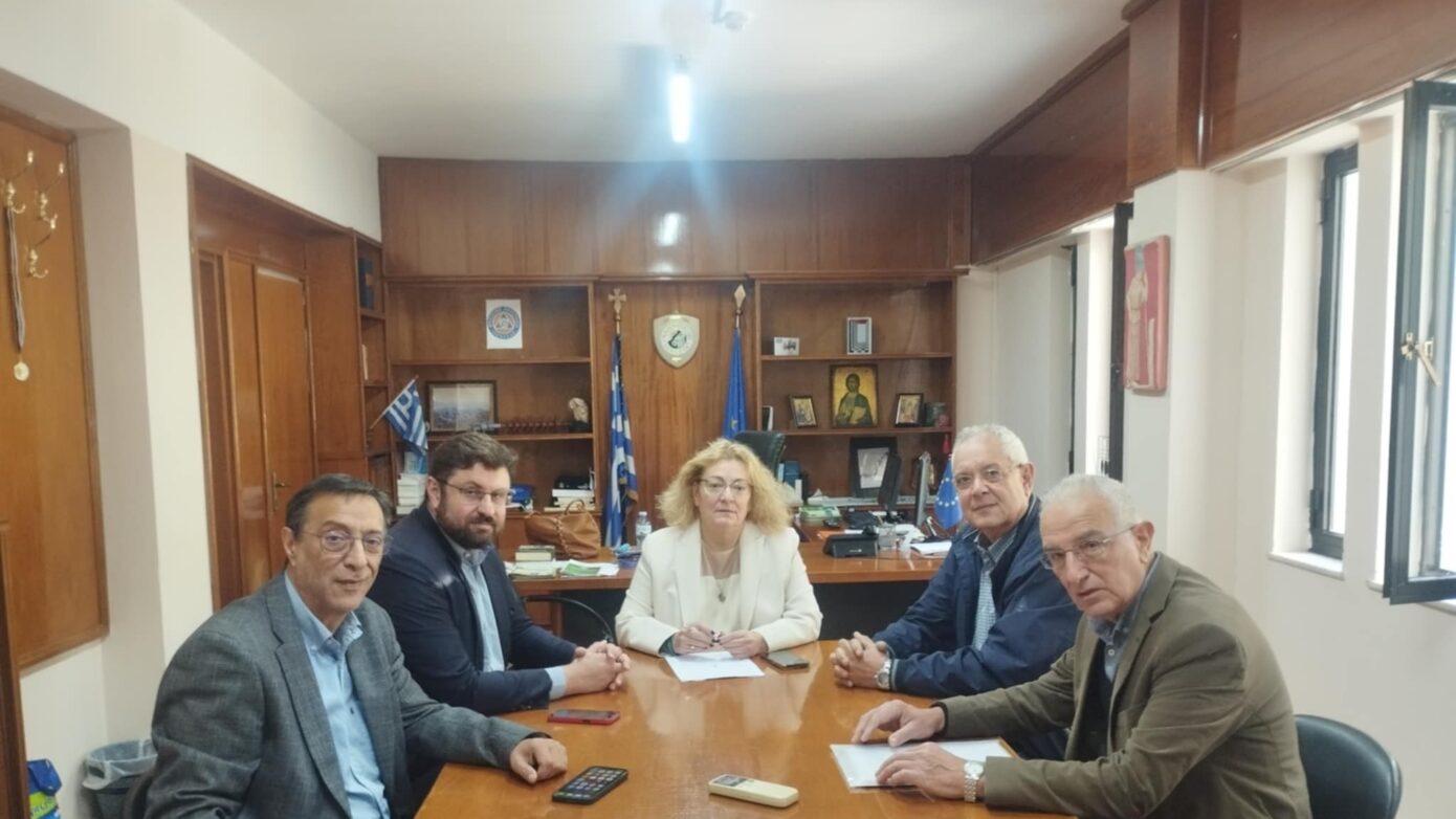 Σύσκεψη της Δημάρχου Πεντέλης με τον βουλευτή Κώστα Ζαχαριάδη