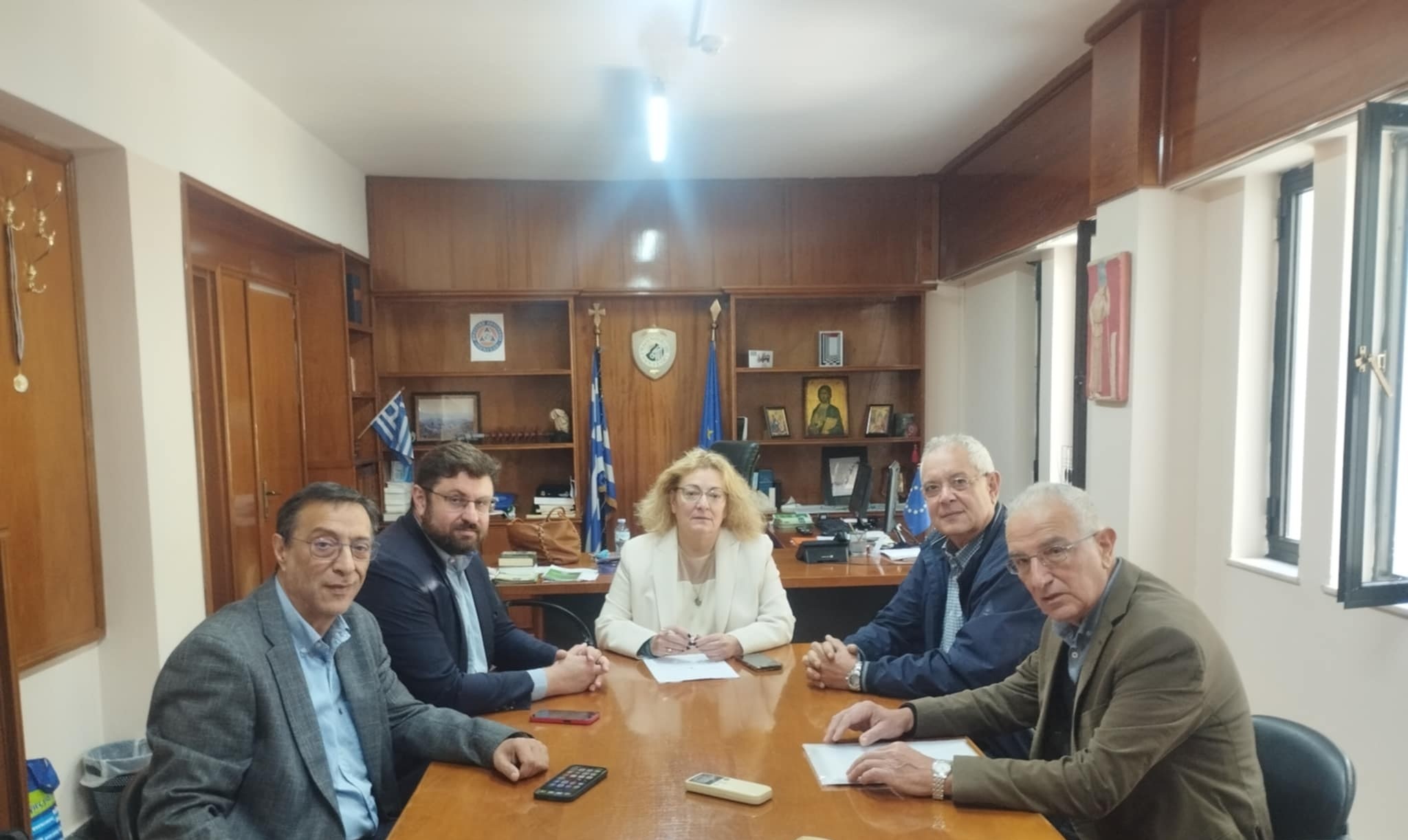 Σύσκεψη της Δημάρχου Πεντέλης με τον βουλευτή Κώστα Ζαχαριάδη