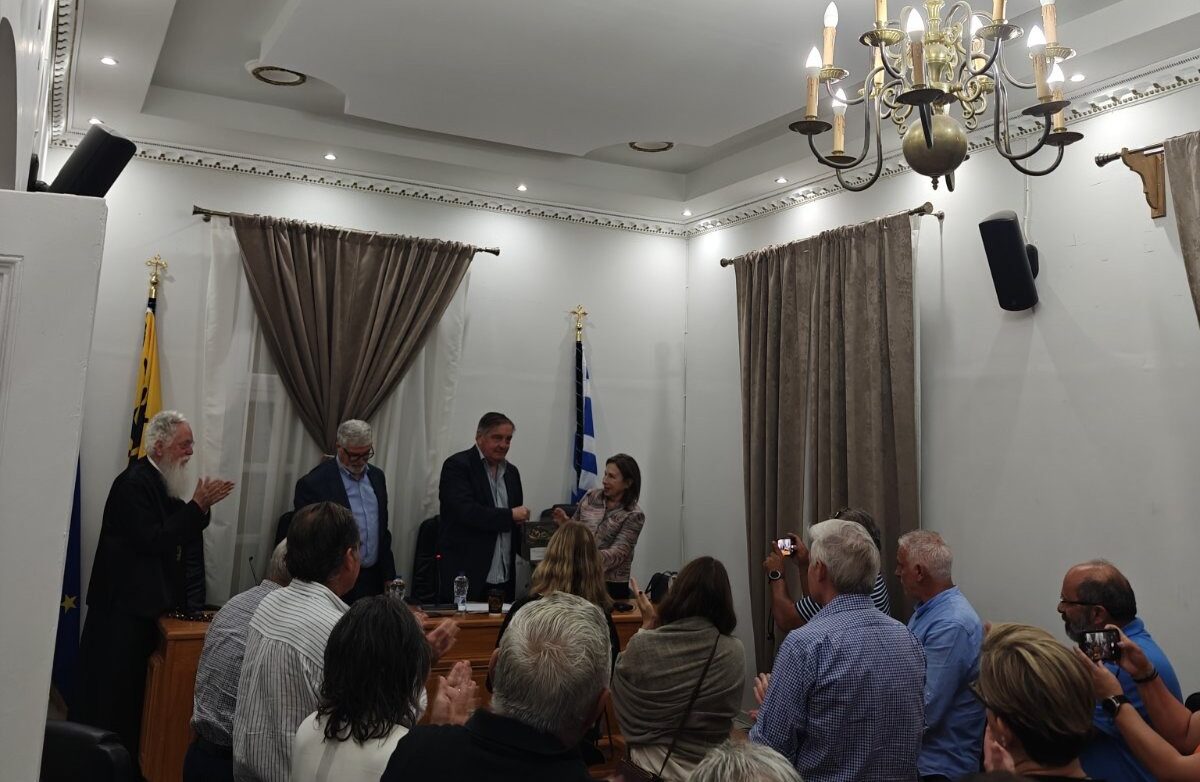 Η Ευγενία (Τζίνη) Αδριανοπούλου αναγνωρίζεται ως επίτιμη Δημότης της Η.Ν. Κάσου