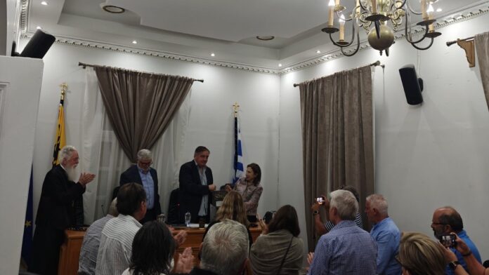 Η Ευγενία (Τζίνη) Αδριανοπούλου αναγνωρίζεται ως επίτιμη Δημότης της Η.Ν. Κάσου