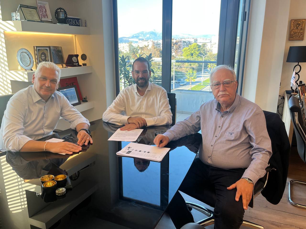 Σύσκεψη στην Περιφέρεια για την αναβάθμιση του ιστορικού Οδοντωτού Καλαβρύτων