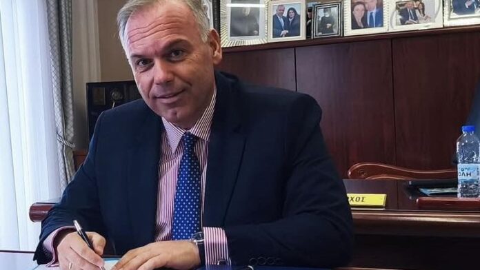 Δήμαρχος Θάσου: Υποβάθμιση υπηρεσιών από το κλείσιμο των ΕΛΤΑ στα Λιμενάρια
