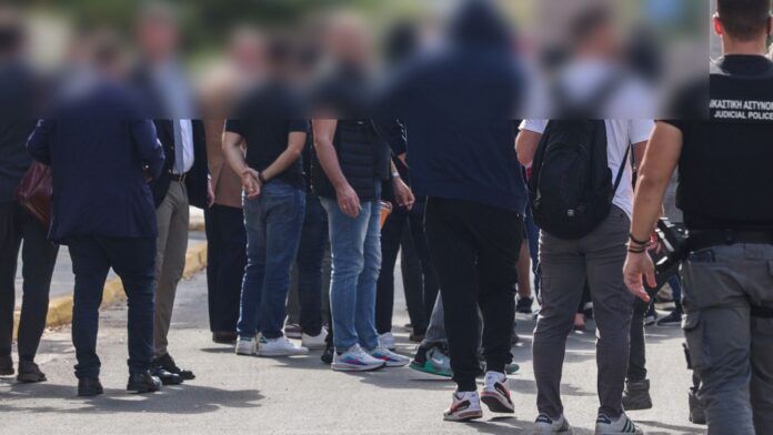 Σκάνδαλο απάτης με ΦΠΑ: Προφυλακιστέος ο φερόμενος «εγκέφαλος» και 4 συνεργοί – Κατηγορούμενος στο νοσοκομείο