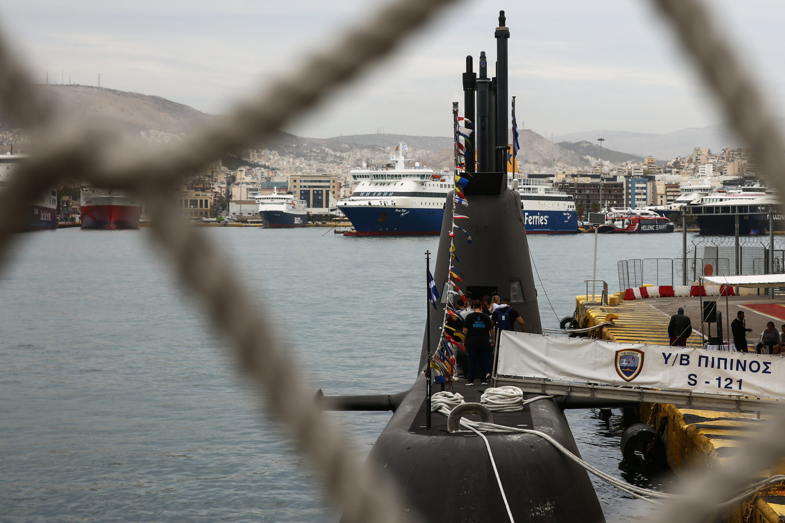 Με υπερηφάνεια και συγκίνηση ο εορτασμός της 28ης Οκτωβρίου 1940 στον Πειραιά