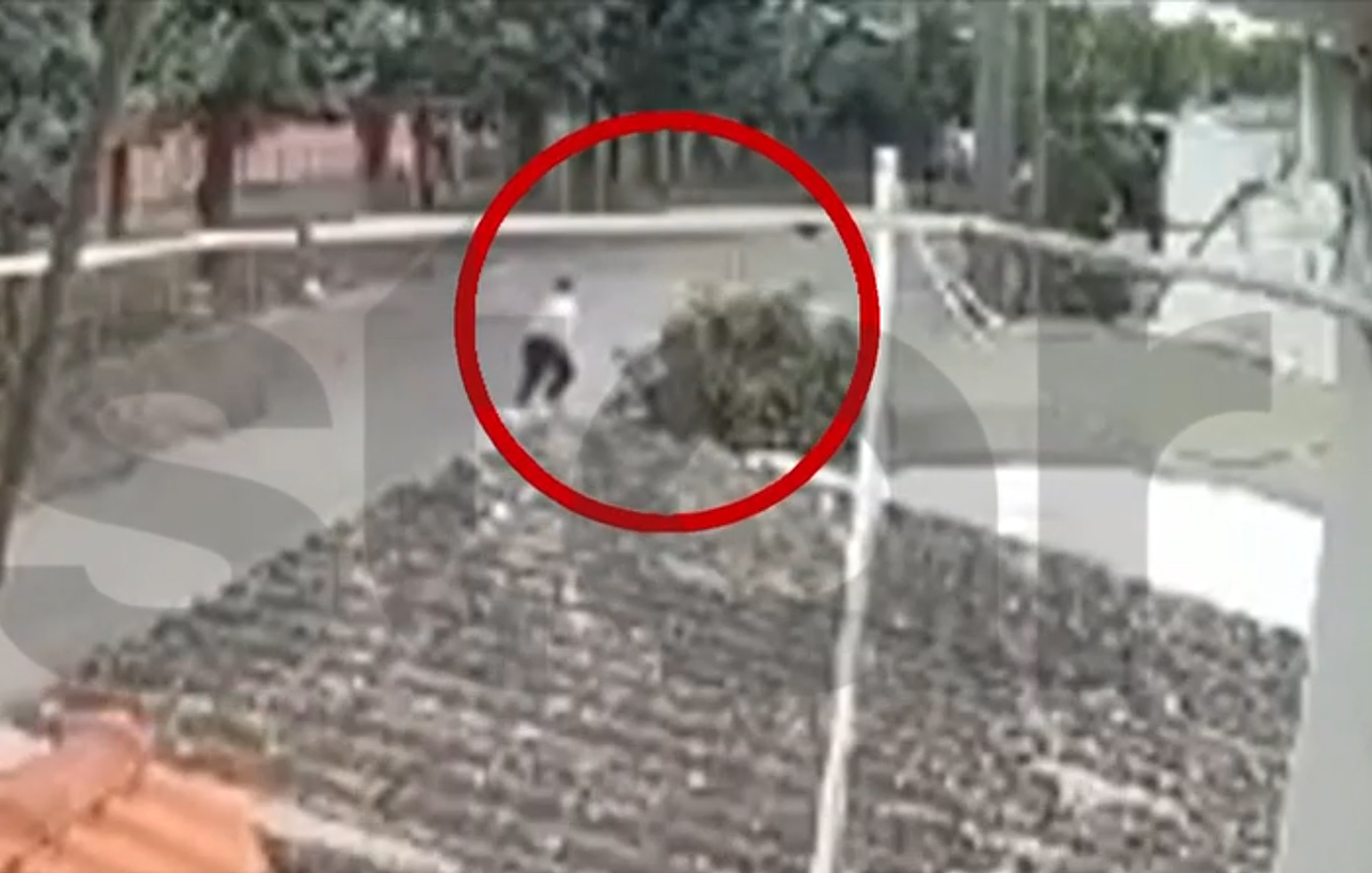 Ανήλικος επιτίθεται σε 12χρονο στην Τρίπολη: Συγκλονιστικό βίντεο – Το θύμα στην εντατική