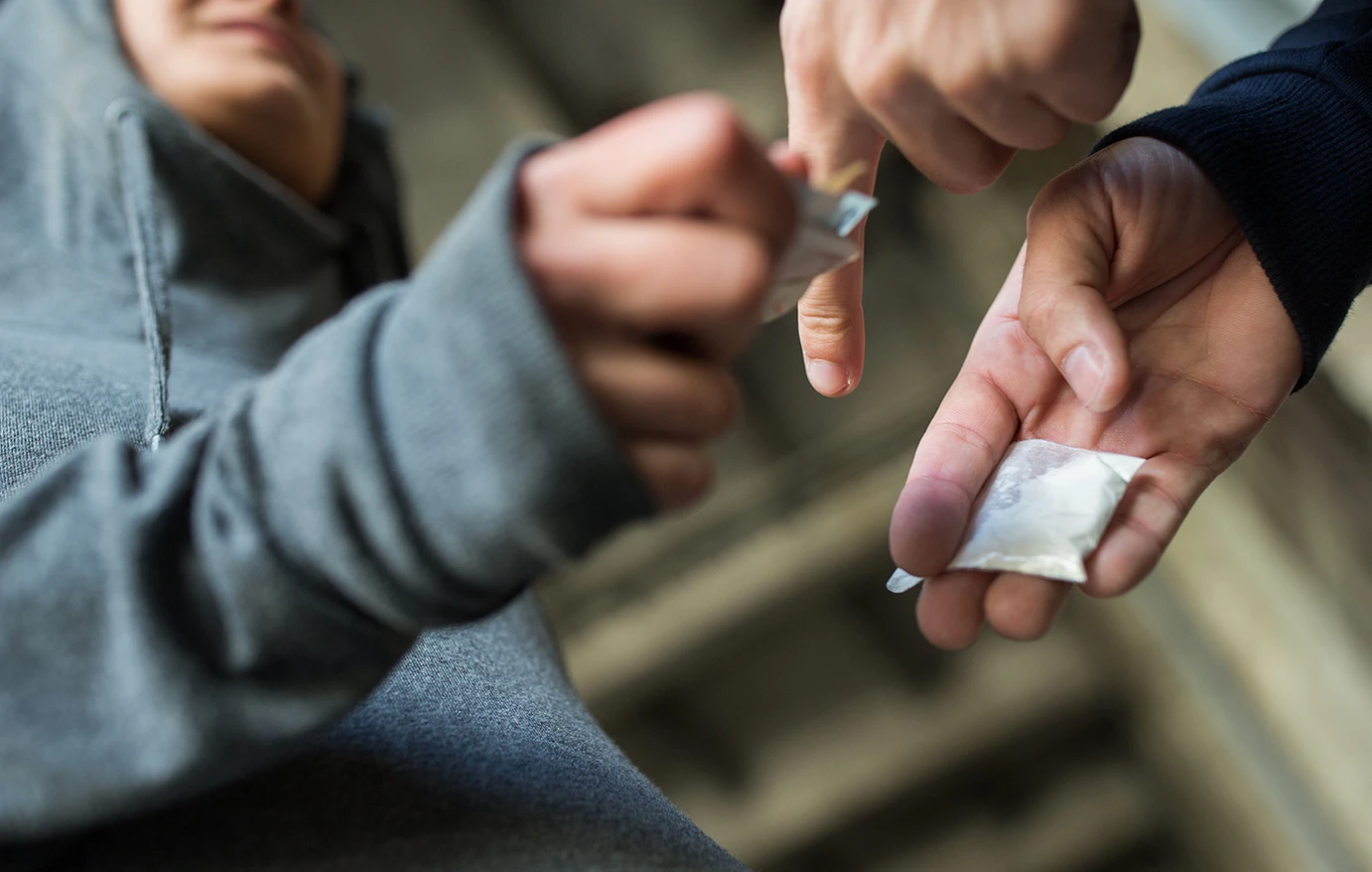 Εντοπίστηκαν πάνω από 38 κιλά κοκαΐνης σε κοντέινερ με μπανάνες στο λιμάνι του Πειραιά