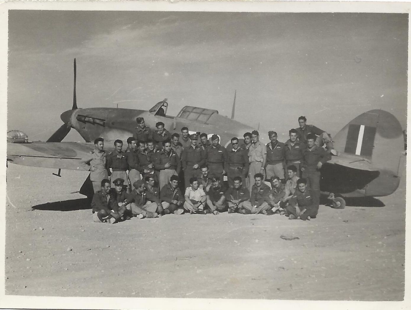 Πώς οι Έλληνες πιλότοι βομβάρδισαν το Ιταλικό Στρατηγείο στο Ελ Αλαμέιν – Η αφήγηση του πτεράρχου Γ. Πλειώνη