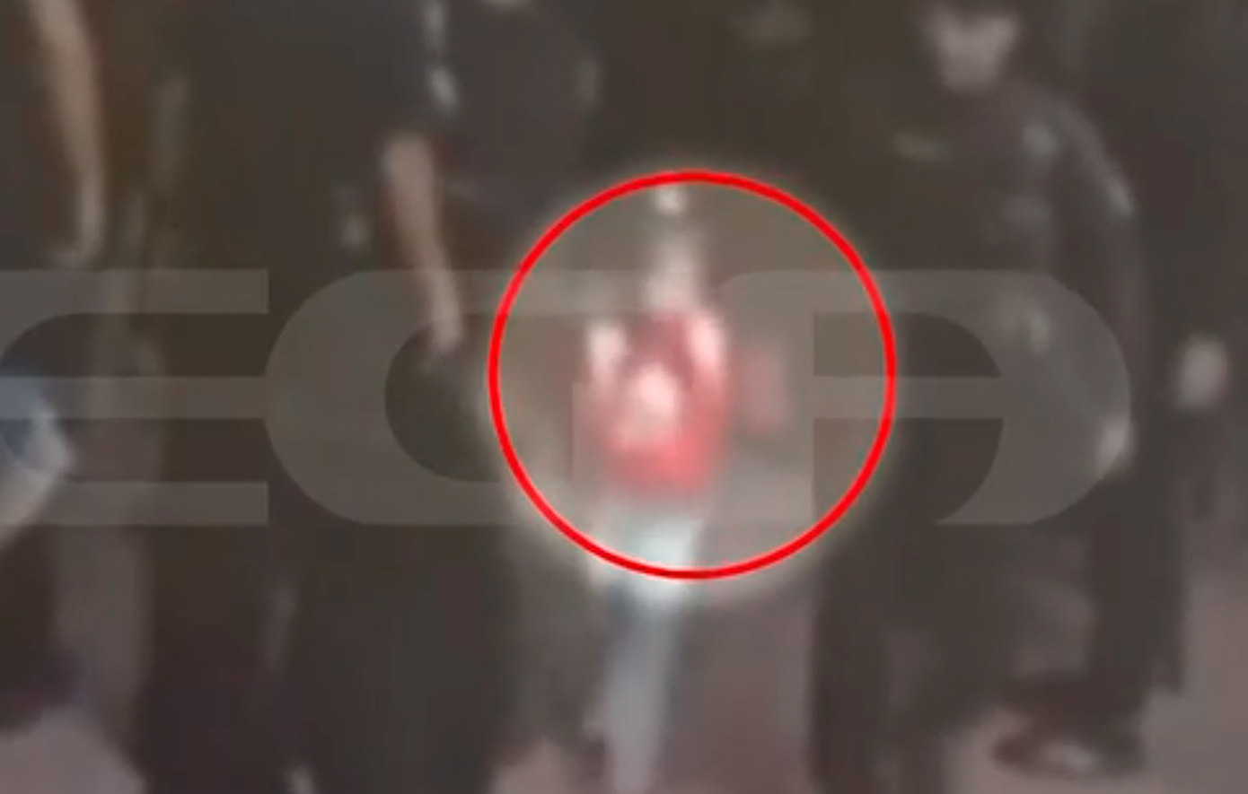 Πώς δραπέτευσε η 4χρονη από το νηπιαγωγείο στον Άγιο Παντελεήμονα – Βίντεο δείχνει το παιδί να περιπλανιέται στο δρόμο