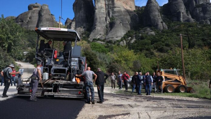 Η Καλαμπάκα αναδιαμορφώνεται – Άρχισε η ασφαλτόστρωση στο νέο Σχέδιο Πόλης