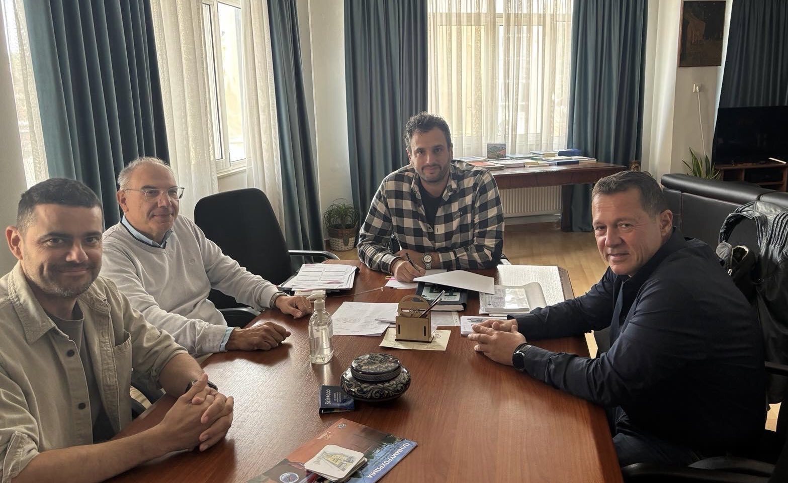 Δ.Τυρνάβου: Σφραγίστηκε η συμφωνία για δημιουργία Πράσινου Σημείου στη θέση Κριτήρι