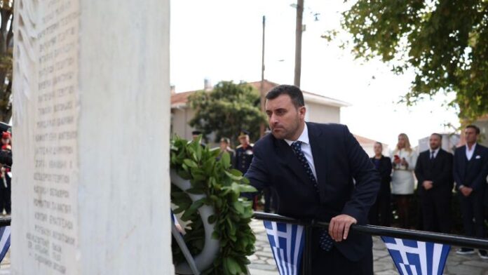 Λ.Αβραμόπουλος: «Ας φυλάξουμε στην καρδιά μας το φως των ηρώων που θυσιάστηκαν, γιατί μας καθοδηγεί»