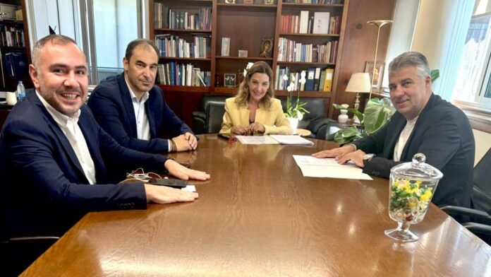 Συνάντηση Περιφερειάρχη Α.Μ.Θ. με την Ηγεσία της ΔΥΠΑ