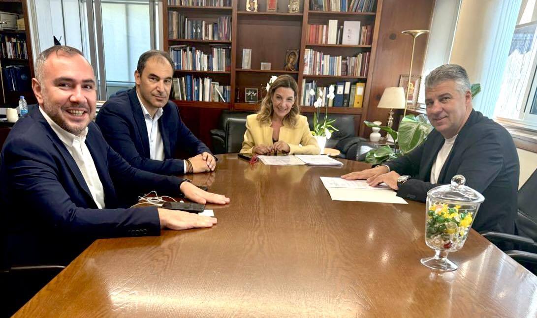 Συνάντηση Περιφερειάρχη Α.Μ.Θ. με την Ηγεσία της ΔΥΠΑ