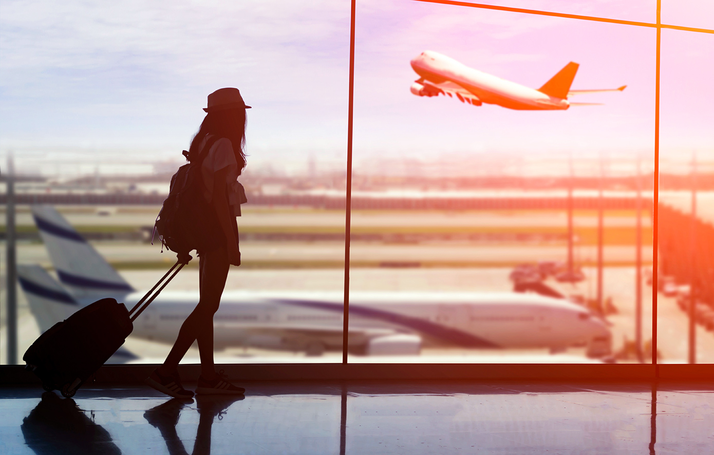 Οι Έλληνες φτιάχνουν βαλίτσες για την 28η Οκτωβρίου: Ποιοι προορισμοί θα επιλέξουν φέτος