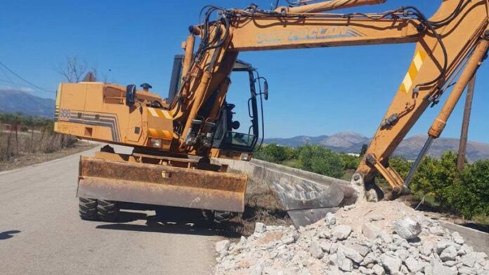 Εργασίες αποκατάστασης σε προχωρημένο στάδιο στον Ανάβαλο από την Περιφέρεια Πελοποννήσου