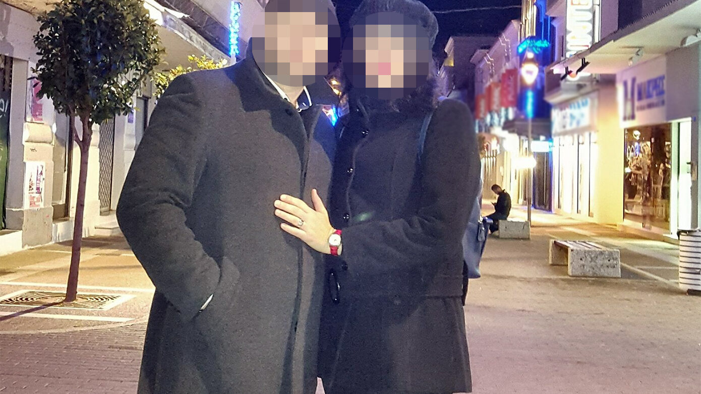 Νέες αποκαλύψεις για τον αστυνομικό της Βουλής και τη σύζυγό του που κατηγορούνται για βιασμό των παιδιών τους – Απομακρύνθηκαν από την ΕΛ.ΑΣ.