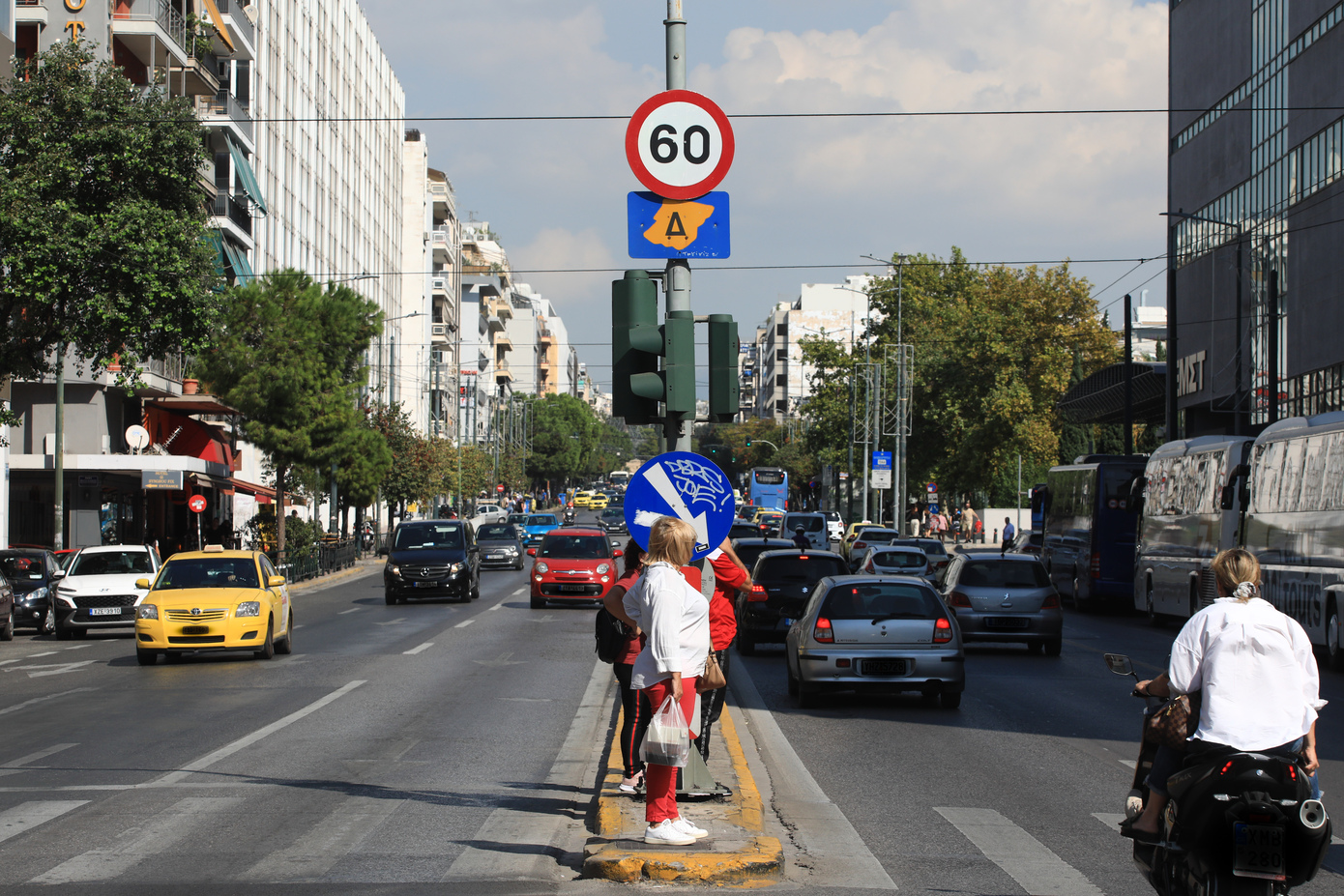 Ο δακτύλιος επιστρέφει – Πότε τίθεται σε ισχύ και ποια οχήματα απαλλάσσονται