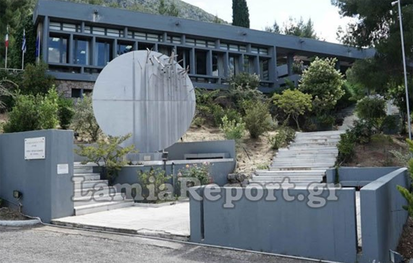 Πολωνοί επισκέπτες στοχοποίησαν τα αρχαία των Δελφών – Επιτέθηκαν σε φύλακα για να ξεφύγουν