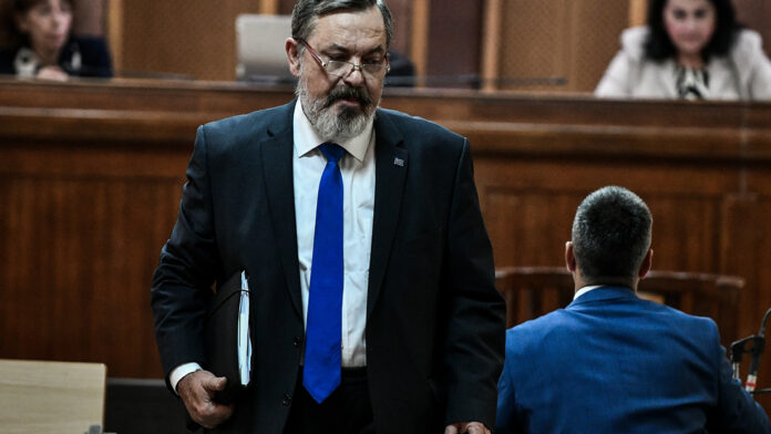 Δίκη Χρυσής Αυγής – Χρήστος Παππάς: «Αδυνατώ να καταλάβω γιατί είμαι κατηγορούμενος» – Τι είπε για τους ναζιστικούς χαιρετισμούς