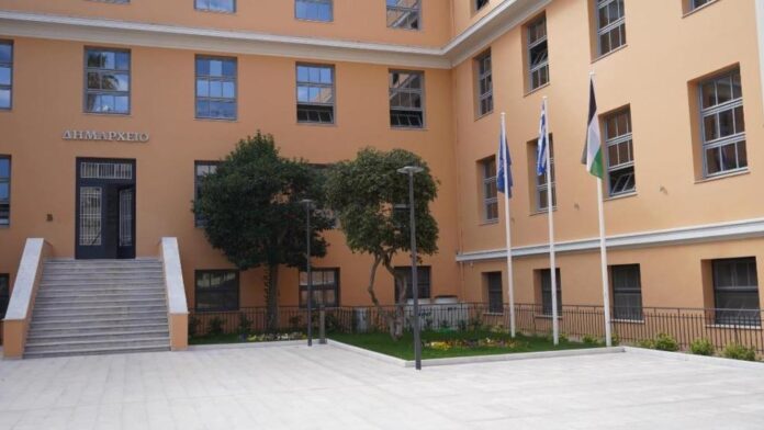 Δήμος Πατρέων: 43 ευκαιρίες απασχόλησης χωρίς πτυχίο