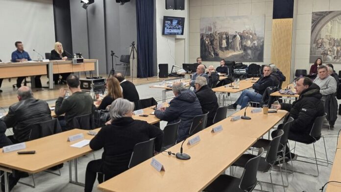 Στο Δ.Σ. της Περιφέρειας Αττικής παρουσιάστηκαν οι δράσεις και τα έργα του Δήμου Διονύσου