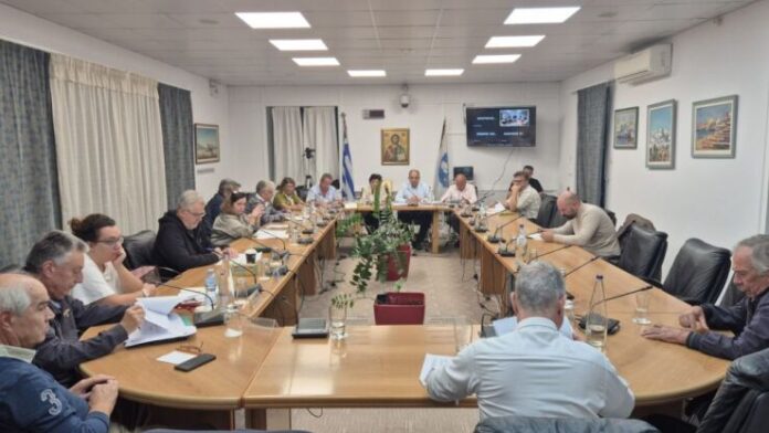 Ομόφωνη Απόφαση Δ.Σ. Πάρου για επιστροφή μειωμένων συντελεστών ΦΠΑ στα νησιά του Αιγαίου