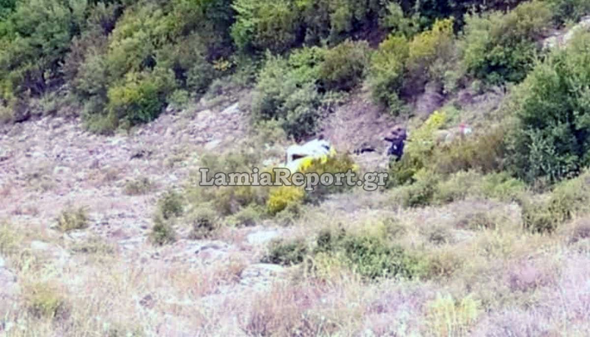 Δραματικό δυστύχημα στην Ευρυτανία: Όχημα κατρακύλησε σε γκρεμό 80 μέτρων – Νεκρός 40χρονος, ελαφρά τραυματισμένη 12χρονη