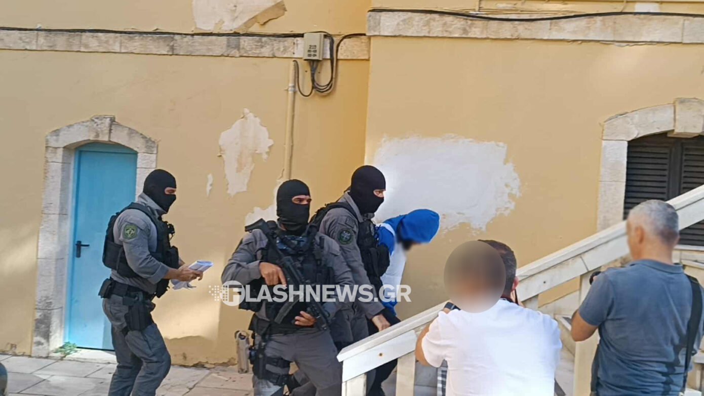 Ενώπιον εισαγγελέα ο 23χρονος για το φονικό στο Έλος Κισάμου – Φορώντας αλεξίσφαιρο γιλέκο λόγω φόβου αντεκδίκησης